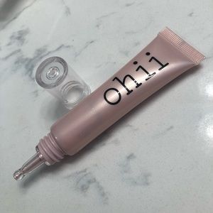 Urban Outfitters Ohii Highlight in ‘Glimmer’